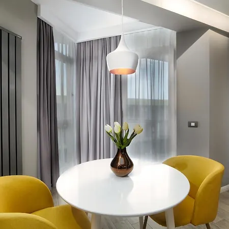 Ely's Apartamento Năvodari